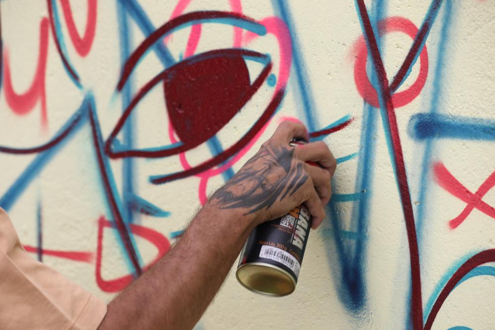 Capa da notícia: Projeto irá formar novos artistas do grafite no DF